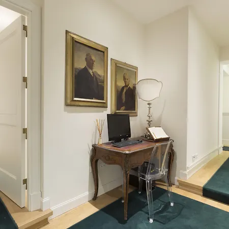 雷莱斯唐娜鲁斯西亚旅馆 4*