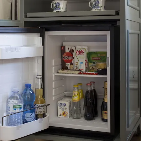 雷莱斯唐娜鲁斯西亚旅馆 招待所 4*